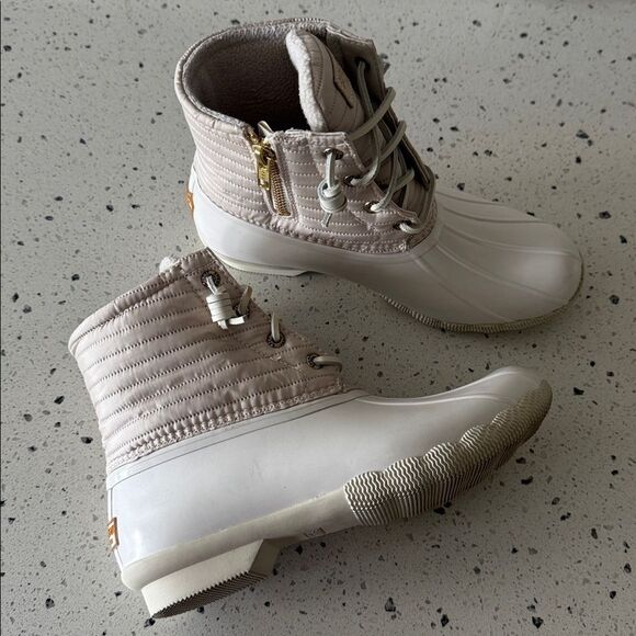 Sperry Cream Duck Rubber Rain Ankle Boots Outdoors Performance Casual Size 6 EUC - Picture 1 of 12